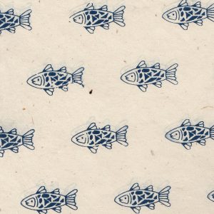 Papier népalais naturel impression de petits poissons bleu marine