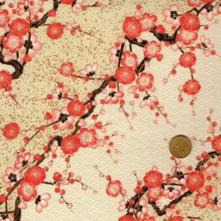 Papier japonais rose et beige représentant des branches de cerisiers